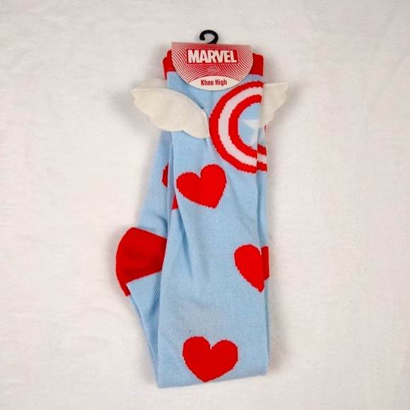 NWT Marvel Adult Knee High Novelty Socks Hearts and Wings Cpt. America ❤️🪽 Hero - Picture 1 of 4